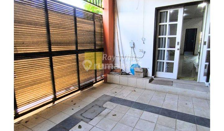 Rumah murah 2 lantai siap huni 6 kamar strategis 2