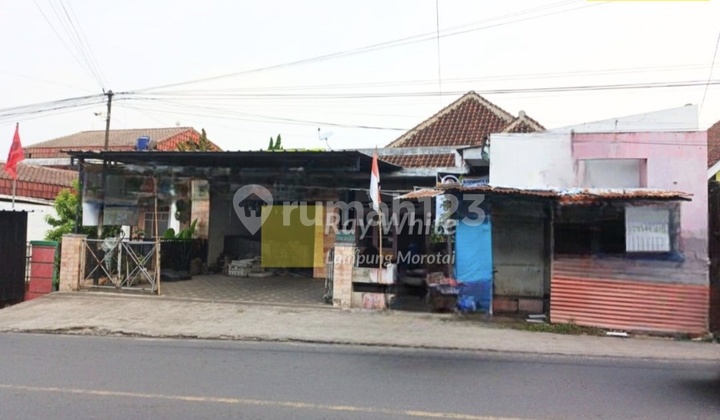 Dijual tanah bonus bangunan strategis untuk segala Usaha