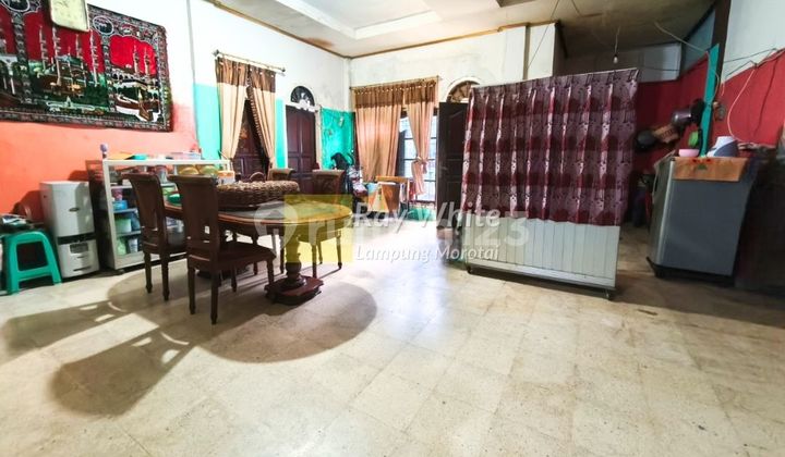 Dijual tanah bonus Bangunan terjangkau luas tanah 565m sultan agung 2