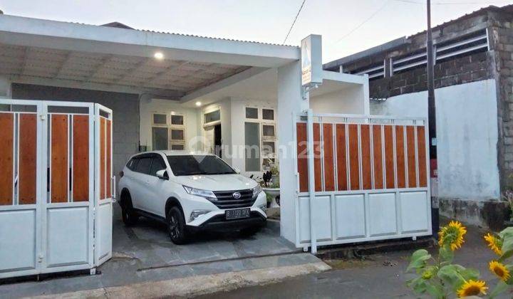 Rumah Cantik Minimalis, Halaman Belakang Luas, di Tirtomartani, Kalasan Dekat Rs Bhayangkara Polda 1