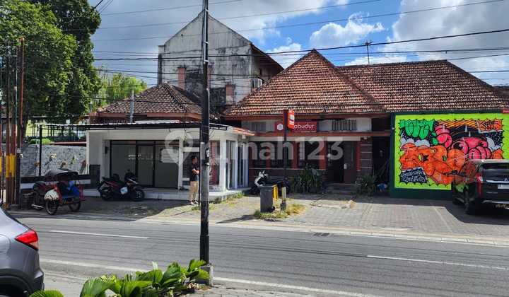 Strategic Location Guest House Prawirotaman In the Hotel and Foreign Tourist Area 2