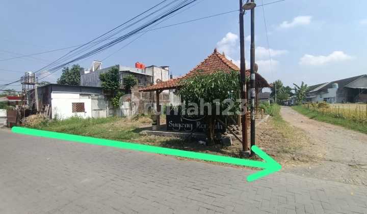 Good Vacant Land in Condong Catur, Hook Position, Suitable for Residence or Boarding House Good Vacant Land in Condong Catur, Hook Position, Suitable for Residence or Boarding House