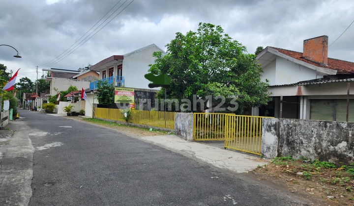 Large First-Ring Land Near UGM, Suitable for Student Boarding or Homestay