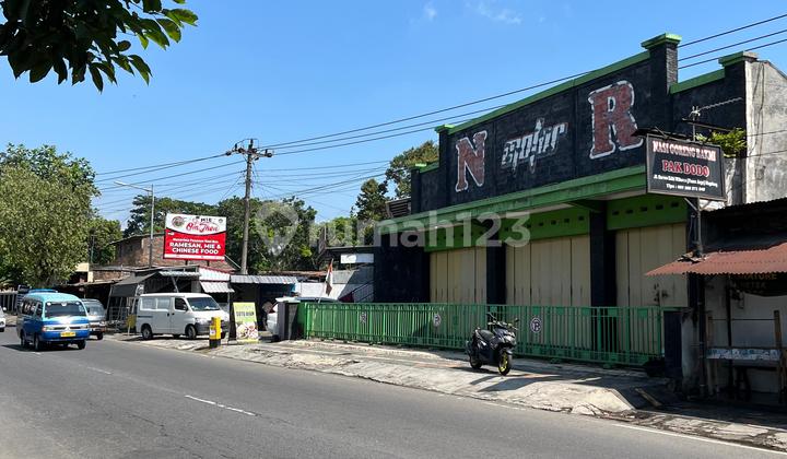 Shop House Plus Home In The Center Of Magelang City Near Military Academy, Suitable For Various Businesses And Residences.