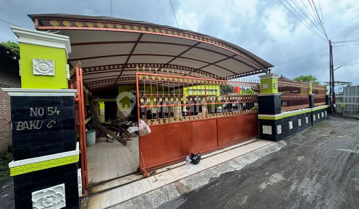 Wide Yard House, Fully Furnished in Bakungan Near Model Elementary School and Maguwoharjo Stadium Wide Yard House, Fully Furnished in Bakungan Near Model Elementary School and Maguwoharjo Stadium