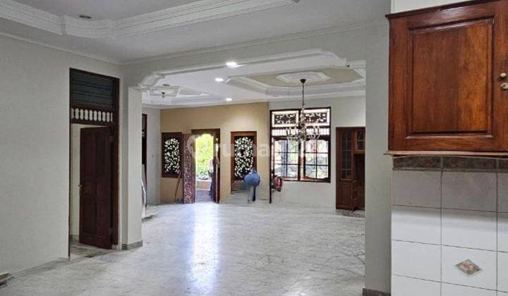 ✨ Luxury 3-Storey House for Sale – Ready to Move In & Strategic Location! ✨ 2