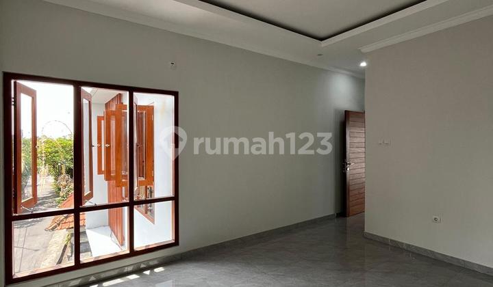 Dijual Rumah Baru desain Modern dengan Kolam Renang di Sanur 2