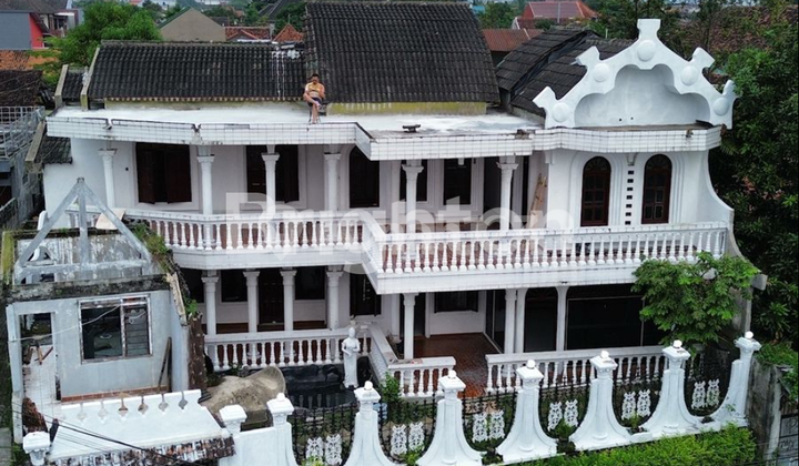 ✨ Dijual Rumah Semi Eropa di Jantung Kota Jogja ✨