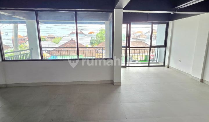 FOR RENT 4 BEDROOM HOUSE IN PADANGSAMBIAN, WEST DENPASAR