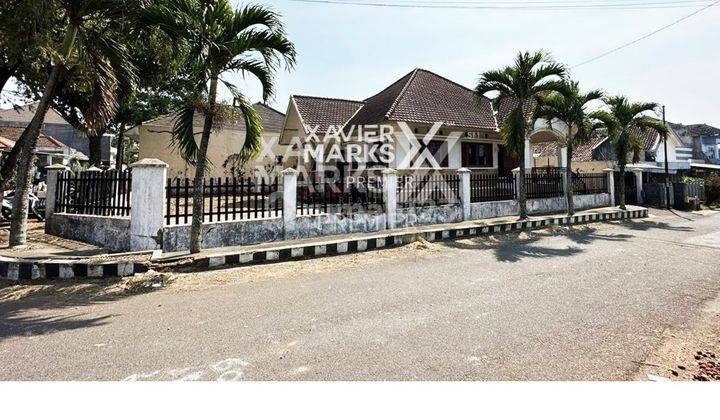 Murah Rumah Hook di Bunga Bunga Kota Malang  1
