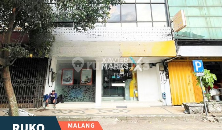 For Rent: Secondhand Bank Building Ready to Occupy in Zainul Arifin, Malang City 1