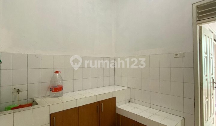 Well-Maintained Serene House for Sale in Sulfat Agung, Blimbing, Malang City 2