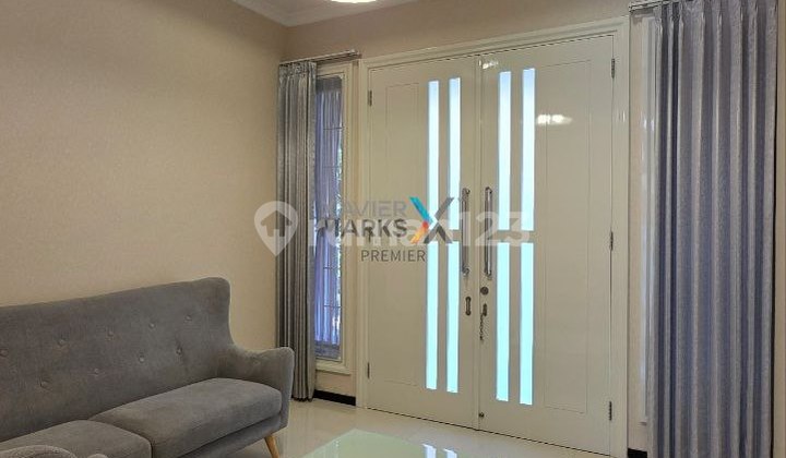 Dijual Rumah Mewah Furnished dengan Private Pool di Istana Dieng Malang 2