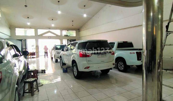 Ruang Usaha di Sayap Cihampelas Cocok Untuk Showroom 2