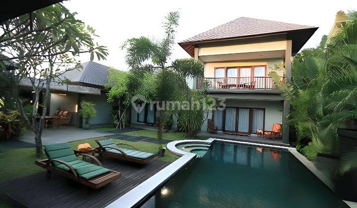 Villa Cantik Strategis di Canggu , Bali  1