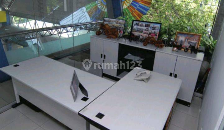 Gedung Keren Utk Kantor Dan Showroom Strategis di Ciateul Bandung 2