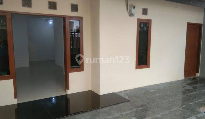 Rumah Dijual Bagus Baru Renovasi di Taman Cibaduyut Indah 1