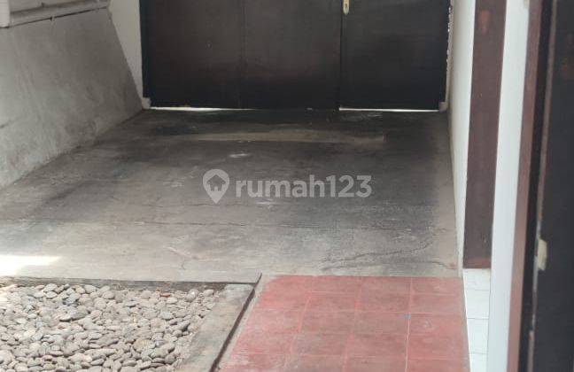 Rumah Dijual Strategis di Gegerkalong Bandung Dkt Univ Negeri 2