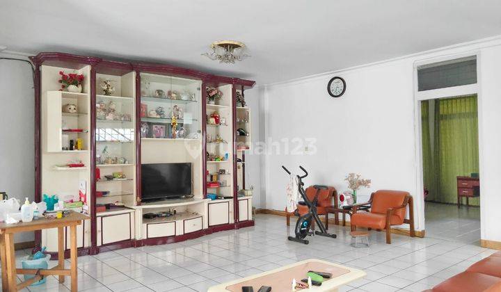 Rumah Dijual 3 Lantai Strategis di Jl Kresna , Pajajaran Bandung 1