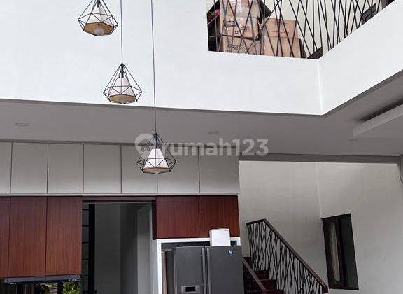 Rumah Bagus Full Furnish di Istana Regency Sudirman , Bandung 2