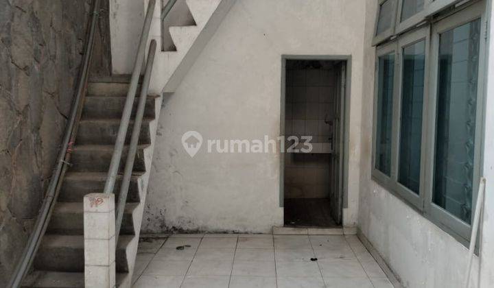 Rumah Dijual Terawat 2 Lantai di Area Kopo Permai, Bandung 2