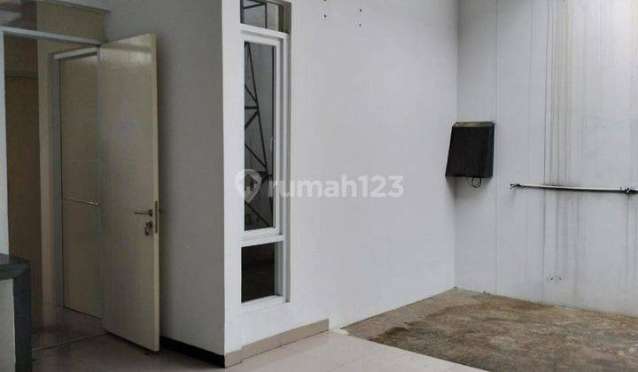 Rumah Disewa Terawat Minimalis Cluster Sherwood, Taman Kopo Indah 2