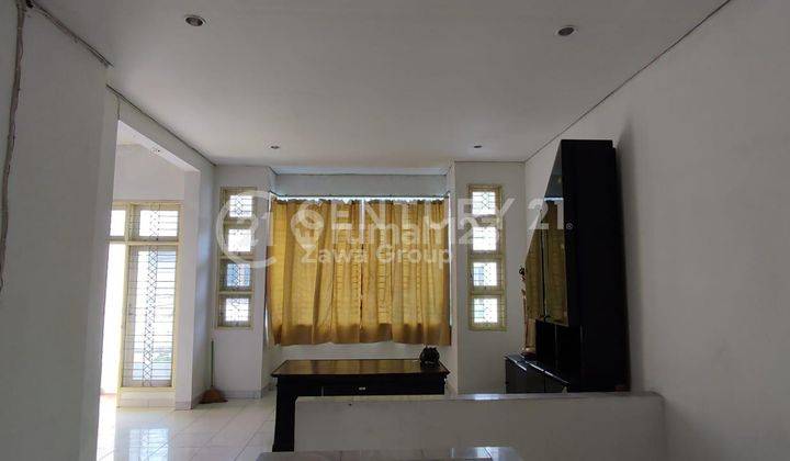 Dijual Rumah Kondisi Bagus Lokasi Strategis Di Taman Ratu Jakbar 1