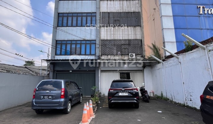 Dijual Ruko Bentuk L Di KS Tubun Pertamburan