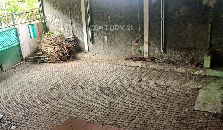 Rumah Tua Setia Budi Belakang Mega Kuningan LT 682m2 1