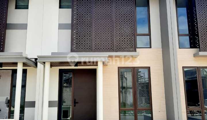 Rumah 2 lantai berada di kawasan pantai Losari  1