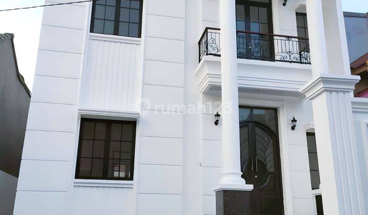 Rumah mewah 2 lantai di kawasan BTP 1