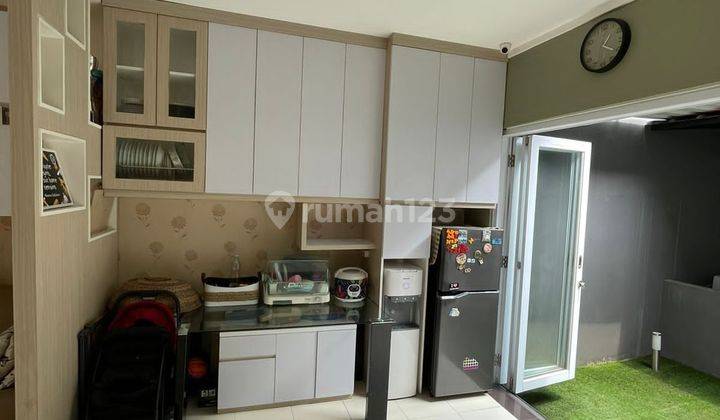 Rumah 2 Lantai Bagus di Perumahan Premier Terrace Ciracas, Jakarta Timur 9