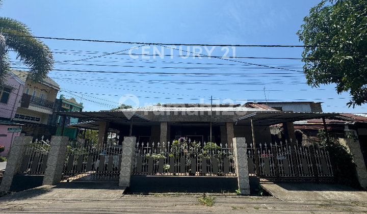 Rumah di Jual Posisi Sudut Sudah Lengkap dengan Beberapa Perabot 1