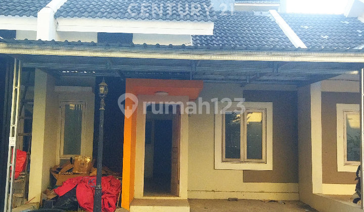 One-Story House, Pinisi Housing Complex, Jl. Tun Abd Razak