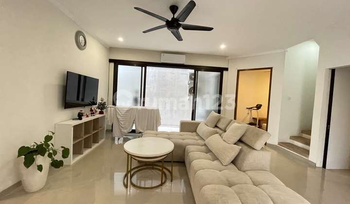 3 Bedroom House Furnished with Single Gate System in Batubulan 3 Bedroom House Furnished with Single Gate System in Batubulan
