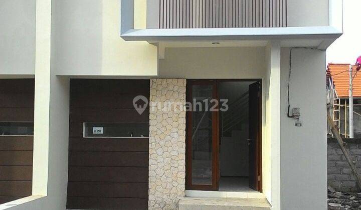 Rumah 2 Lantai di Jalan Gading Kencana, Puri Gading Jimbaran 1