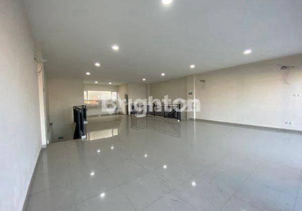  Shophouse Suitable for a Restaurant for Min 5 Years in Berawa, Canggu 2