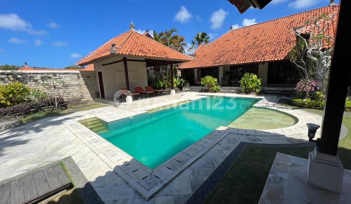 Villa Fully Furnished With A Big Garden In Mumbul Nusa Dua