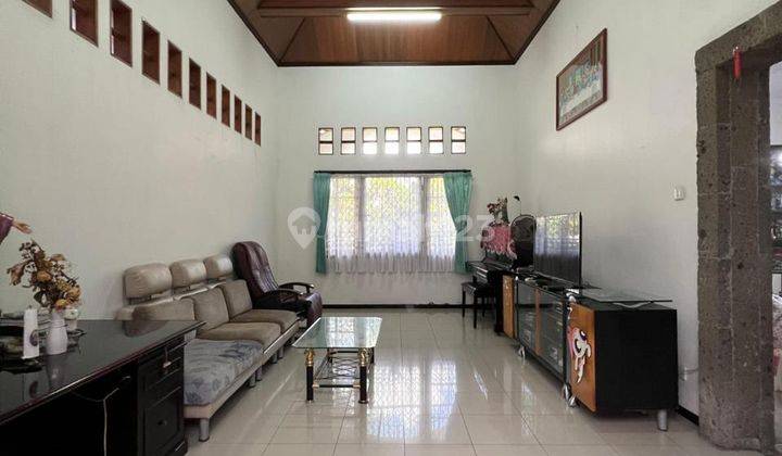 Elite Area House Near Mall in East Denpasar 2