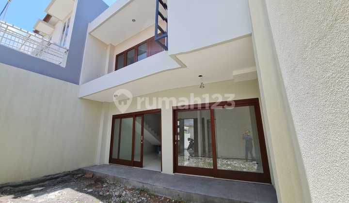 Rumah Baru 2 Lantai Minimalist di Suwung Sesetan 2