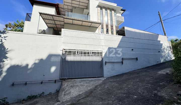 Rumah Furnished 3br In Ungasan Dahrmawangsa