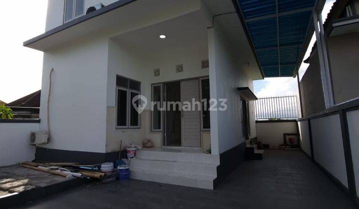 Rumah Modern 2 Lantai Siap Huni Di Tabanan 1