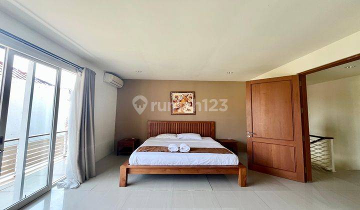  Rumah Furnished One Gate Di Suwung Private Pool 1