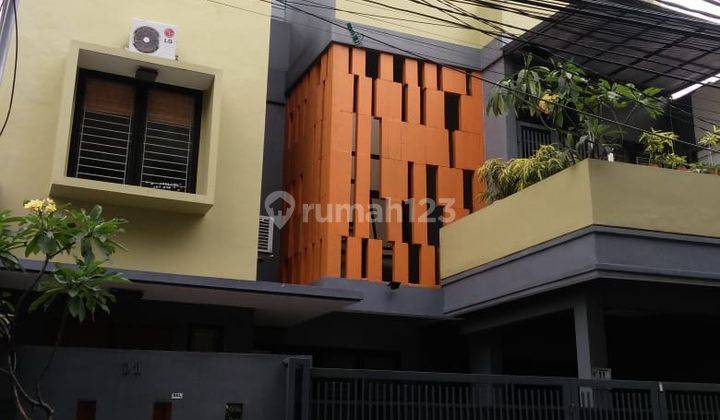 TEBET RUMAH TIGA LANTAI TEBET ASEM BARIS JAKARTA SELATAN  1