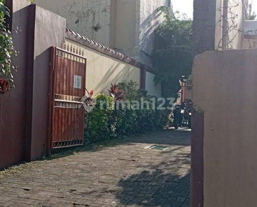 RUMAH MINIMALIS DUA LANTAI DALAM CLUSTER BATU AMPAR CONDET JAKARTA TIMUR 2