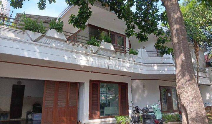 RUMAH TEPI JALAN RAYA ABDUL MADJID CIPETE JAKARTA SELATAN 1