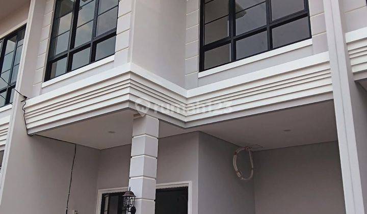 Rumah Tiga Lantai Ada Rooftop Dalam Cluster Batu Ampar Kramat Jati Condet Jakarta Timur 2