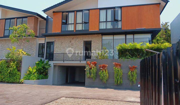 KEMANG RUMAH MEWAH TROPICAL MODERN FURNISHED TIGA LANTAI DI KEMANG DEKAT KEMCHIK JAKARTA SELATAN  1