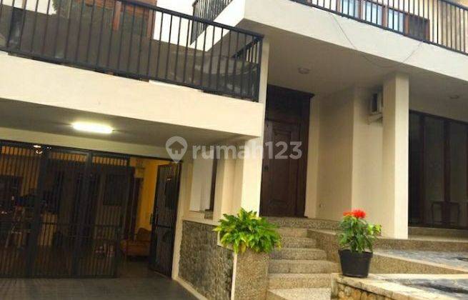 FOR RENT HOUSE SEWAKAN FASILITAS PRIVATE POOL DI KEMANG SELATAN JAKARTA SELATAN  2