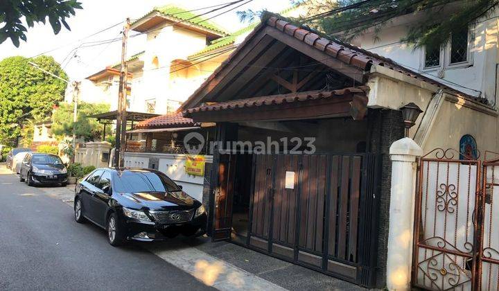 RUMAH TUA TERAWAT Di TEBET BARAT AkSES JALAN LEBAR DEKAT ECO PARK TEBET JAKARTA SELATAN  1